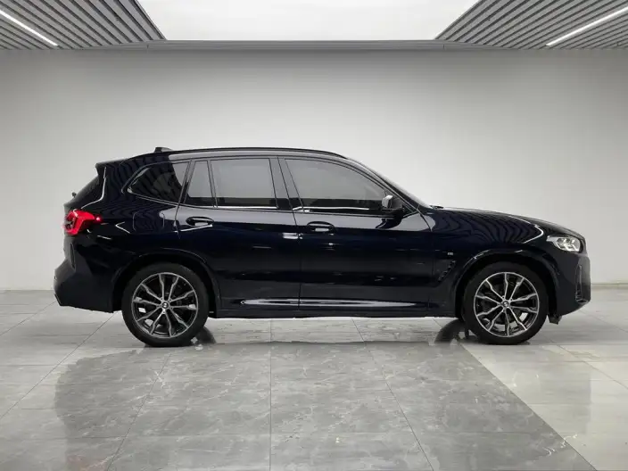 BMW X3 2023 Model xDrive30i Leading Model M Night Set – фото 8