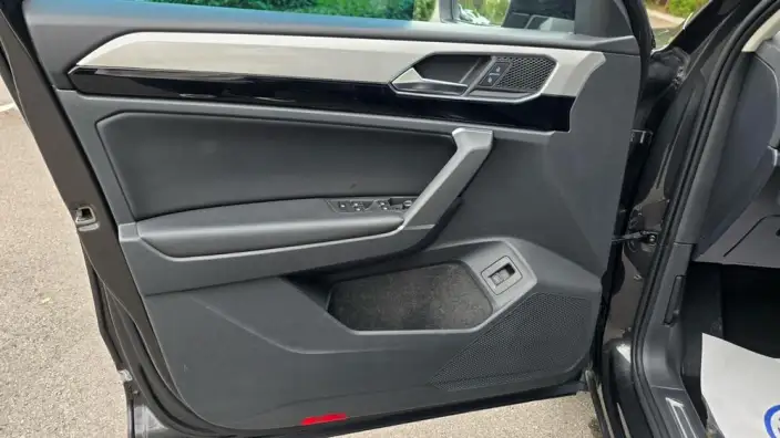 Volkswagen Tayron 2022 Model 280TSI 2WD Luxury Zhilian Edition – фото 9