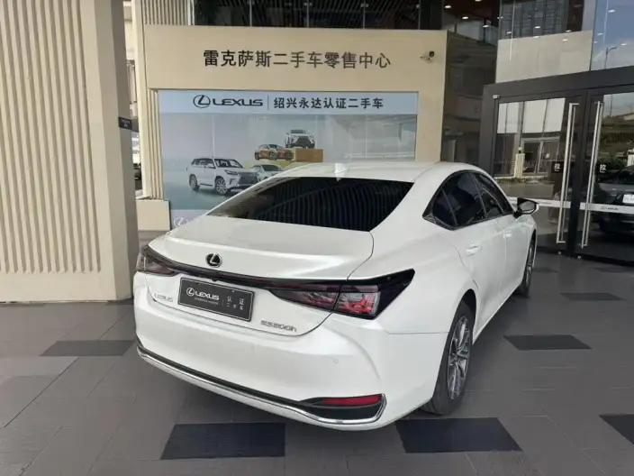 Lexus ES 2025 Model 200 Premium – фото 5