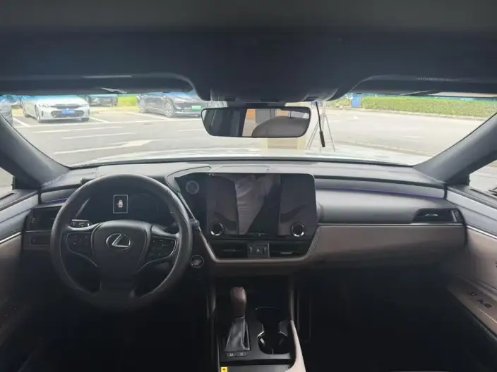 Lexus ES 2025 Model 200 Premium – фото 7