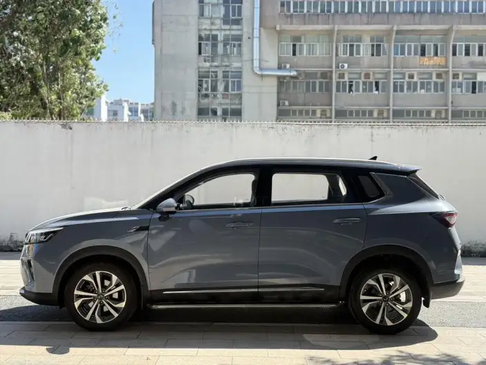 WULING Asta 2021 Model 1.5T Automatic Starlight Edition