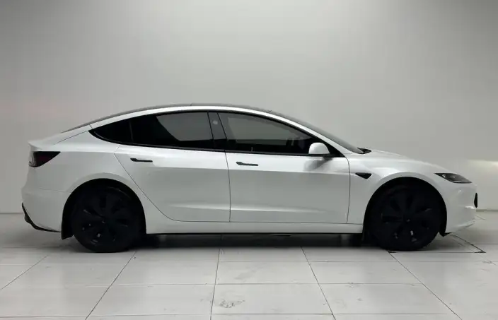 Model 3 2025 Model Rear-wheel drive version – фото 8
