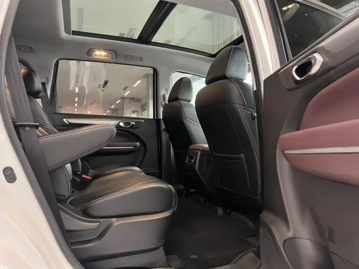 GAC Trumpchi M6 2021 Model Pro 270T Automatic Exclusive Edition – фото 9