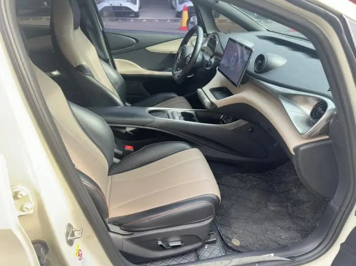 BYD Dolphin 2023 Model Fashion Edition – фото 10