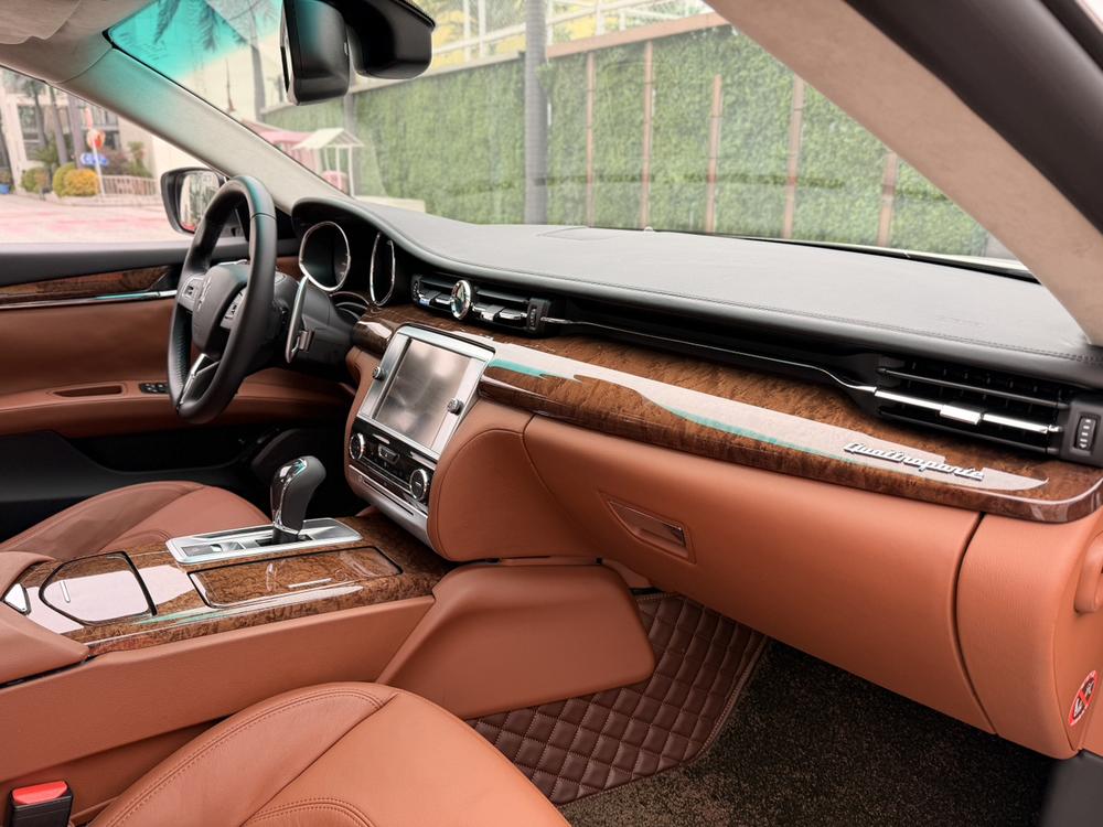 Quattroporte 2013 модификация 3.8T Standard type – фото 22