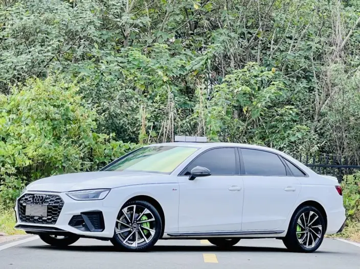 Audi A4 L 2023 Model 40 TFSI Luxury Dynamic Model – фото 1