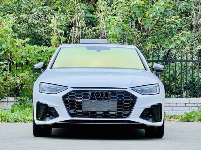 Audi A4 L 2023 Model 40 TFSI Luxury Dynamic Model – фото 2