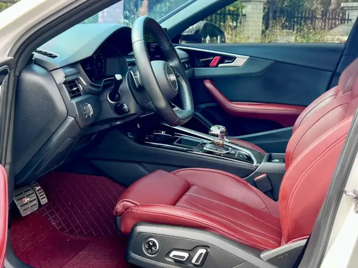Audi A4 L 2023 Model 40 TFSI Luxury Dynamic Model – фото 8