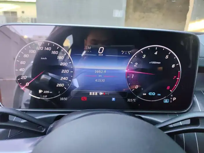 Mercedes-Benz C-Class 2023 Model C 200 L Sports Edition – фото 7