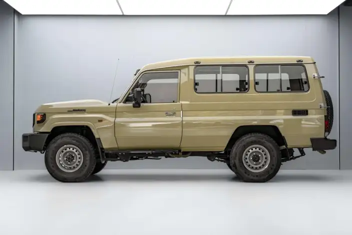 Rand Coolouse 70 2025 Model 4.0L Automatic 4WD 5 seat Parallel Imported – фото 4