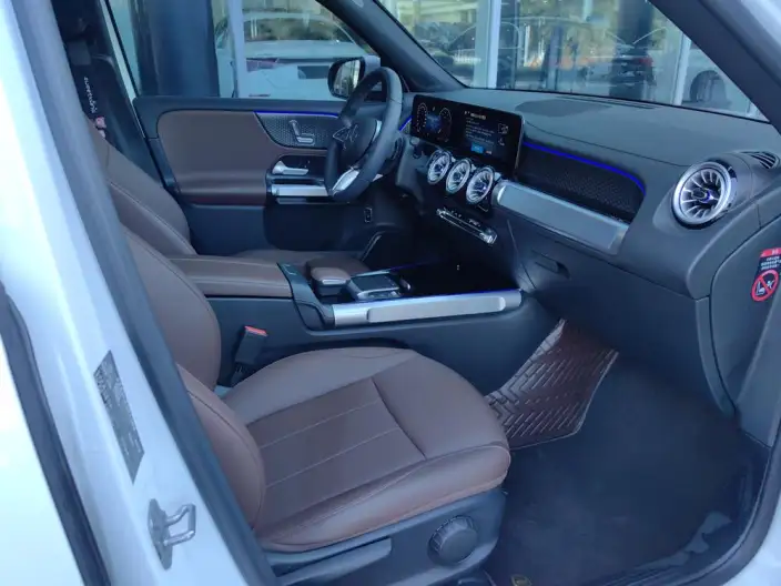 Mercedes-Benz GLB 2024 Model GLB 220 Dynamic Model – фото 6