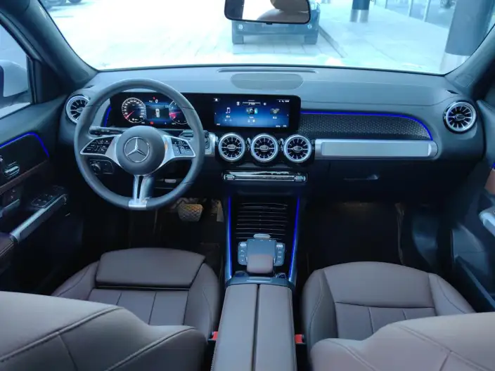 Mercedes-Benz GLB 2024 Model GLB 220 Dynamic Model – фото 9