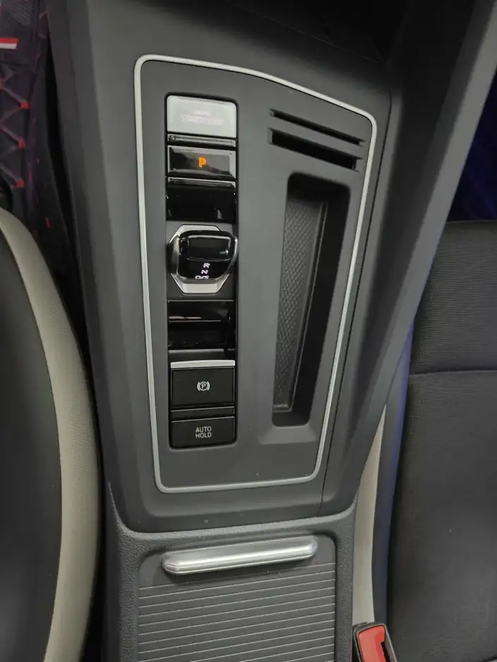 Volkswagen Golf 2023 Model Facelift 280TSI DSG Pro – фото 9