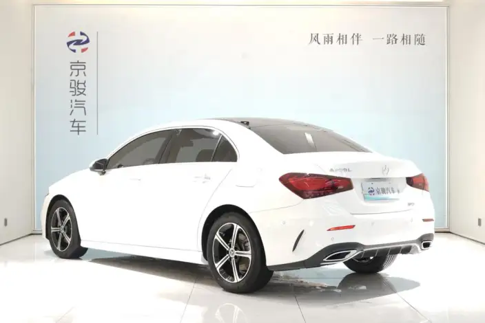 Mercedes-Benz A-class 2025 Model A 200 L Fashion Edition