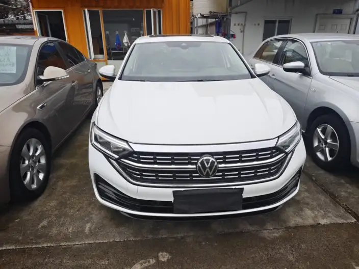 Volkswagen Sagitar 2023 Model 300TSI DSG Superior Edition – фото 2