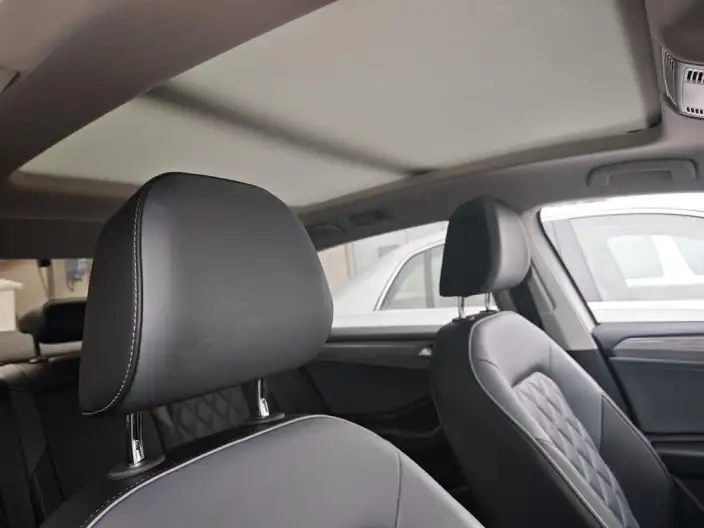 Volkswagen Sagitar 2023 Model 300TSI DSG Superior Edition – фото 7