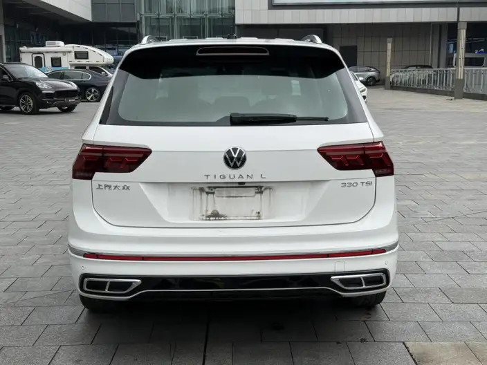 Volkswagen Tiguan L 2022 Model 330TSI Automatic 2WD R-Line Enjoy the version more – фото 6