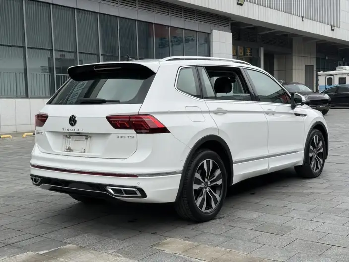Volkswagen Tiguan L 2022 Model 330TSI Automatic 2WD R-Line Enjoy the version more – фото 7