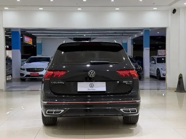 Volkswagen Tiguan L 2023 Model Facelift 380TSI 4WD R-Line Ultimate Edition 7 seat – фото 5