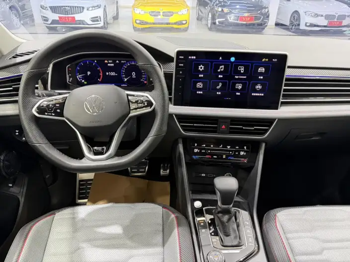 Volkswagen Tiguan L 2023 Model Facelift 380TSI 4WD R-Line Ultimate Edition 7 seat – фото 10