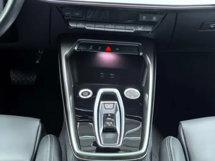 Audi A3 2025 Model A3L Limousine 35 TFSI Continental Flying Spur Exclusive Model – фото 9