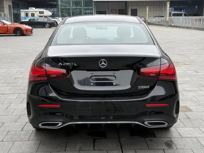 Mercedes-Benz A-class 2024 Model Facelift A 200 L Fashion Edition – фото 6
