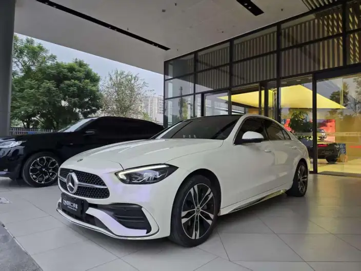 Mercedes-Benz C-Class PHEV 2023 Model Facelift C 350 eL – фото 1