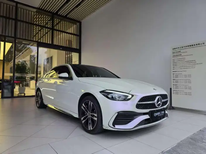 Mercedes-Benz C-Class PHEV 2023 Model Facelift C 350 eL – фото 3