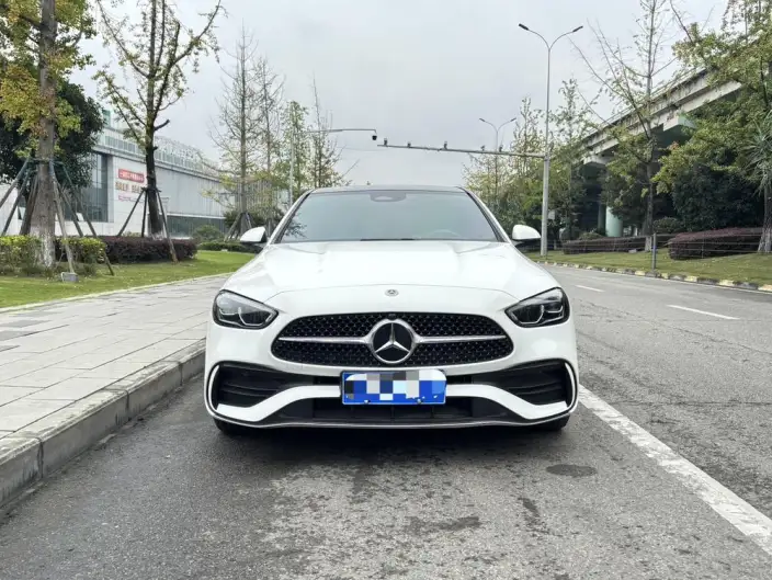 Mercedes-Benz C-Class 2023 Model C 260 L Sports Edition 4MATIC – фото 2