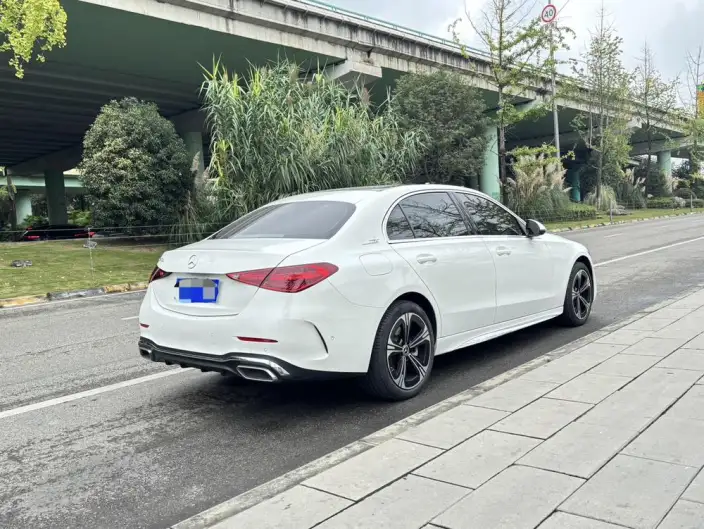 Mercedes-Benz C-Class 2023 Model C 260 L Sports Edition 4MATIC – фото 6