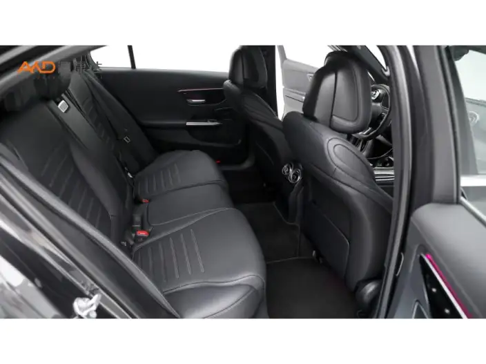 Mercedes-Benz C-Class PHEV 2024 Model C 350 eL – фото 8
