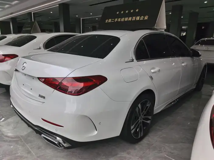 Mercedes-Benz C-Class PHEV 2024 Model C 350 eL – фото 5
