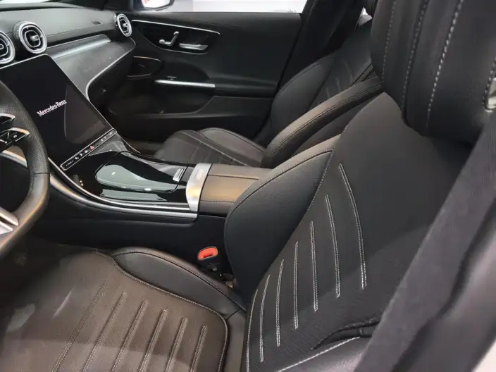 Mercedes-Benz C-Class PHEV 2024 Model C 350 eL – фото 7