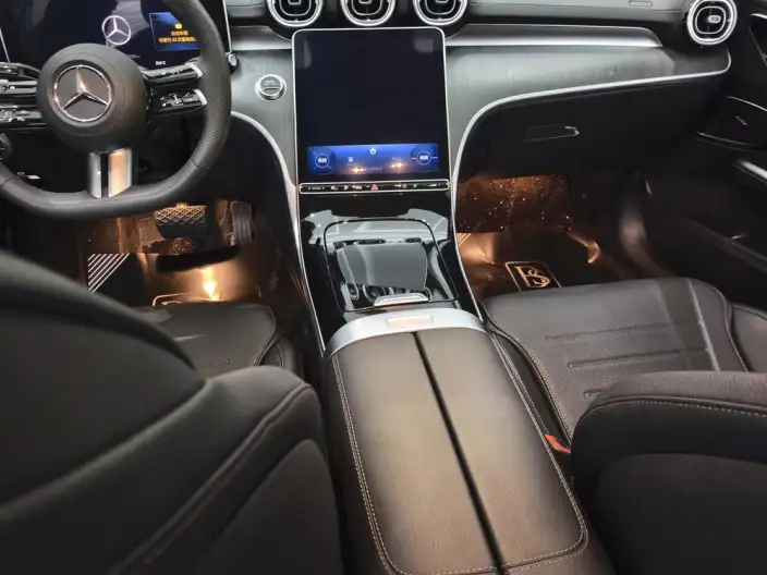 Mercedes-Benz C-Class PHEV 2024 Model C 350 eL – фото 10