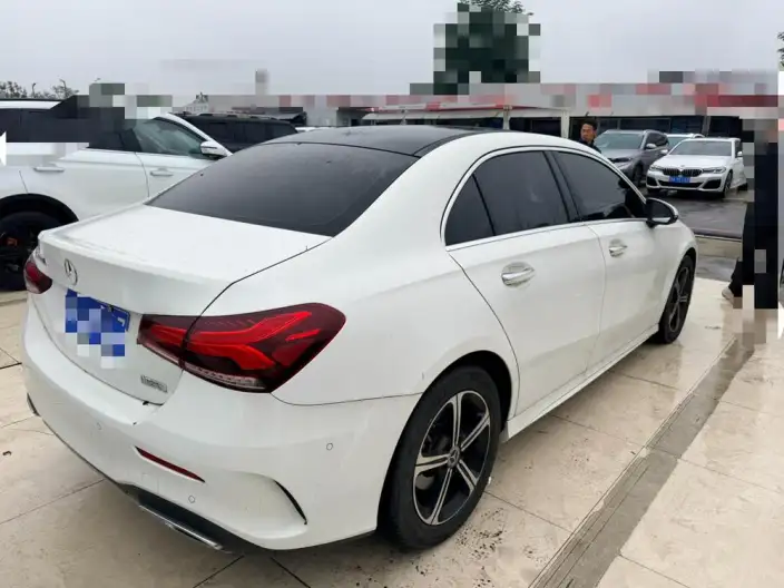 Mercedes-Benz A-class 2023 Model A 200 L Sports sedan Fashion Edition – фото 6