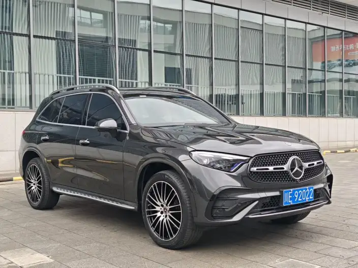 Mercedes-Benz GLC 2023 Model GLC 300 L 4MATIC Luxury Model 7 seat – фото 3