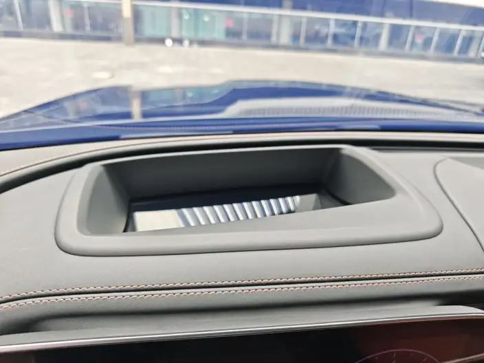 Mercedes-Benz GLC 2023 Model GLC 300 L 4MATIC Luxury Model 7 seat – фото 8