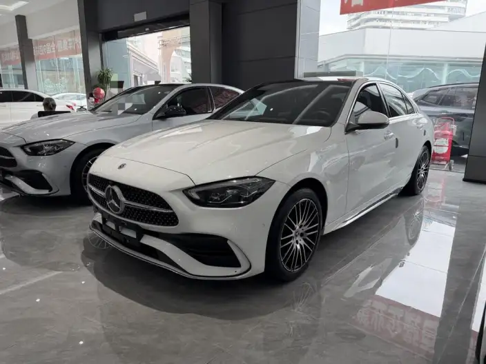 Mercedes-Benz C-Class 2023 Model C 260 L Sports Edition – фото 1