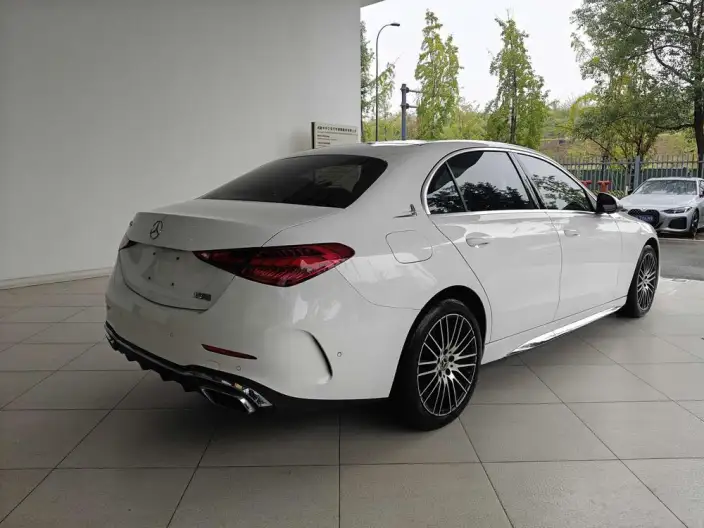 Mercedes-Benz C-Class 2023 Model C 260 L Sports Edition – фото 4