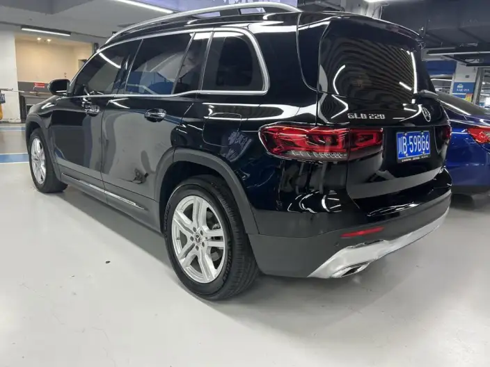 Mercedes-Benz GLB 2023 Model GLB 220 Dynamic Model – фото 4