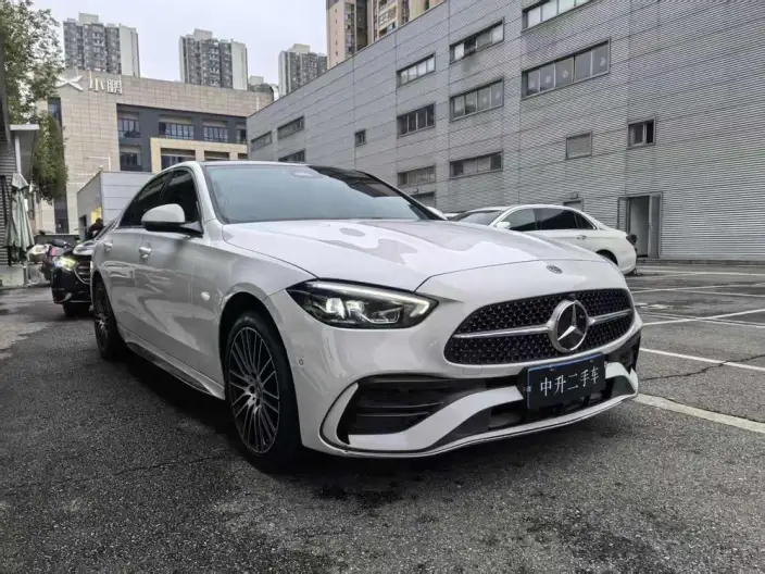 Mercedes-Benz C-Class 2024 Model C 260 L Sports Edition – фото 3