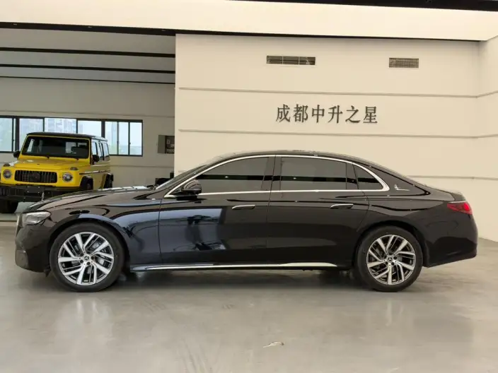 Mercedes-Benz E-Class 2025 Model E 300 L Fashion Model sedan – фото 4
