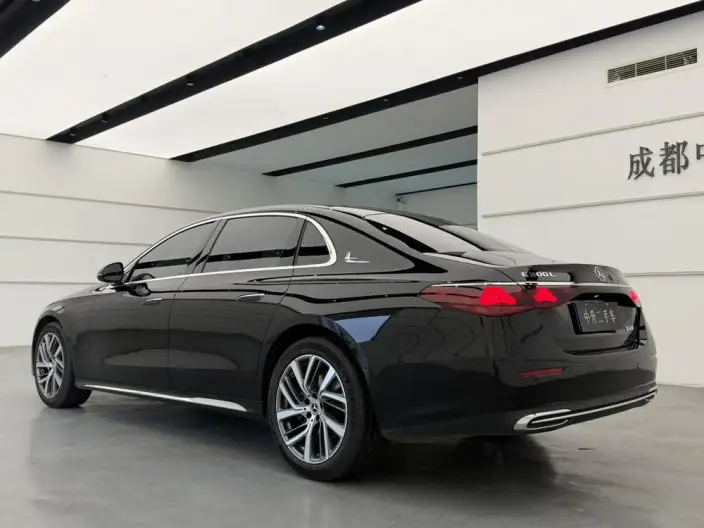 Mercedes-Benz E-Class 2025 Model E 300 L Fashion Model sedan – фото 5