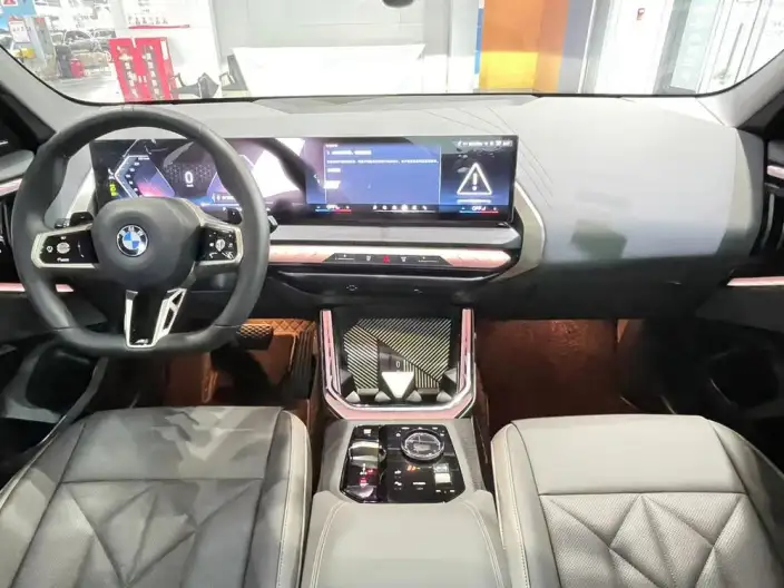 BMW X3 2025 Model xDrive30L Exclusive Model M Sports Set – фото 9