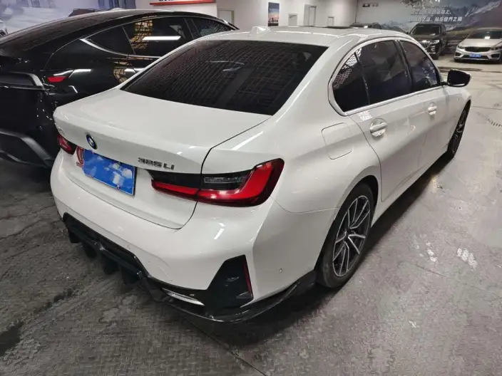BMW 3 Series 2023 Model 325Li M Sports Set – фото 6