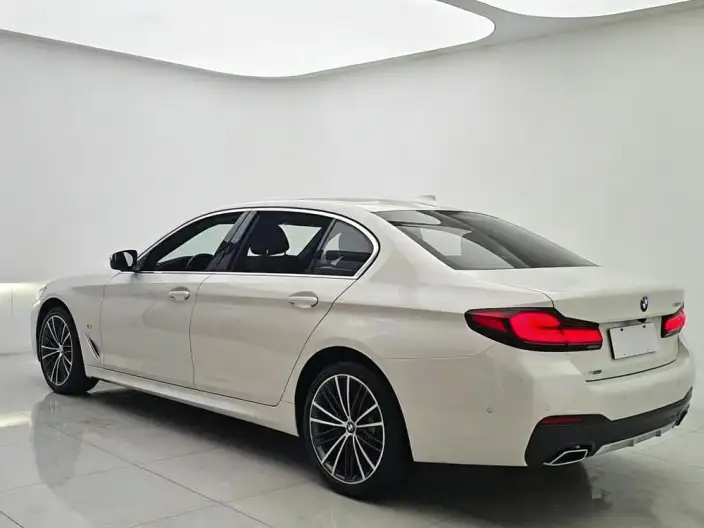BMW 5 Series 2022 Model Facelift II 530Li xDrive M Sports Set – фото 5