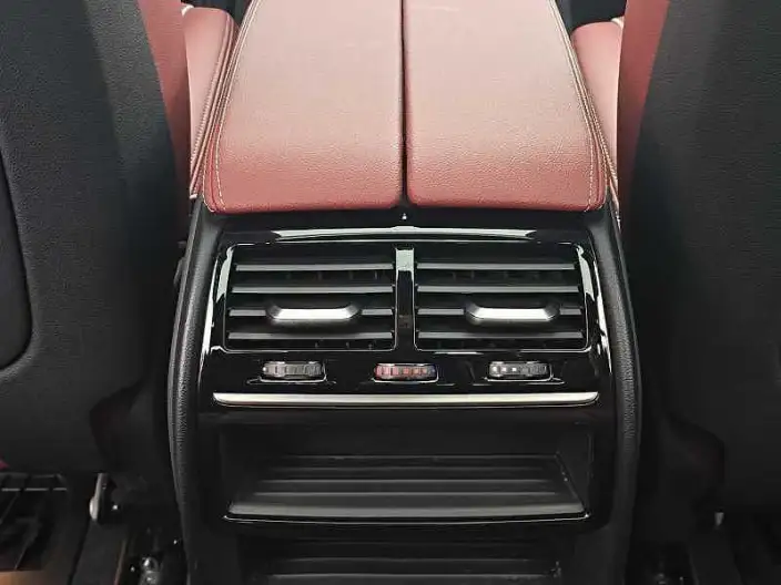 BMW 5 Series 2022 Model Facelift II 530Li xDrive M Sports Set – фото 10