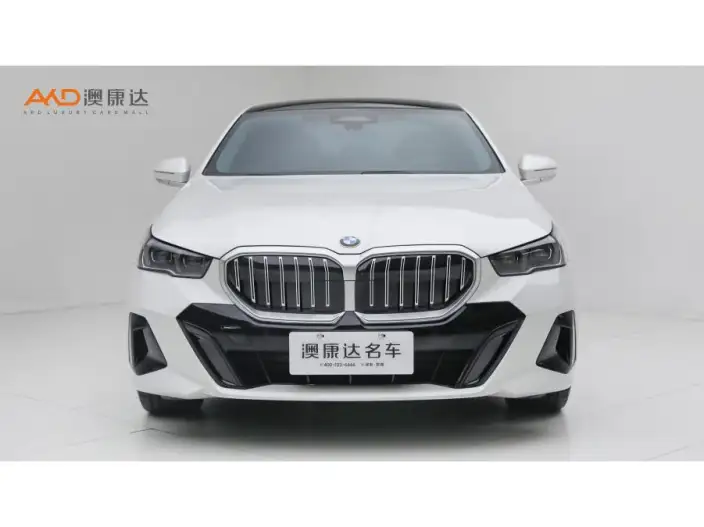 BMW 5 Series 2025 Model 530Li Exclusive Model M Sports Set – фото 2