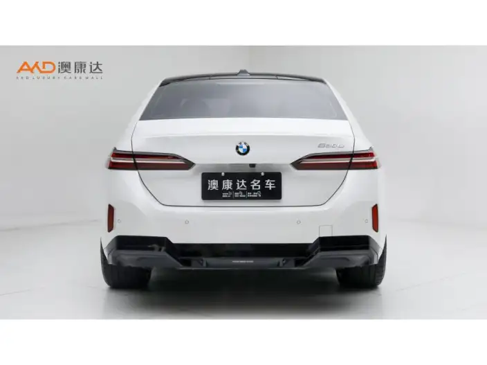 BMW 5 Series 2025 Model 530Li Exclusive Model M Sports Set – фото 3