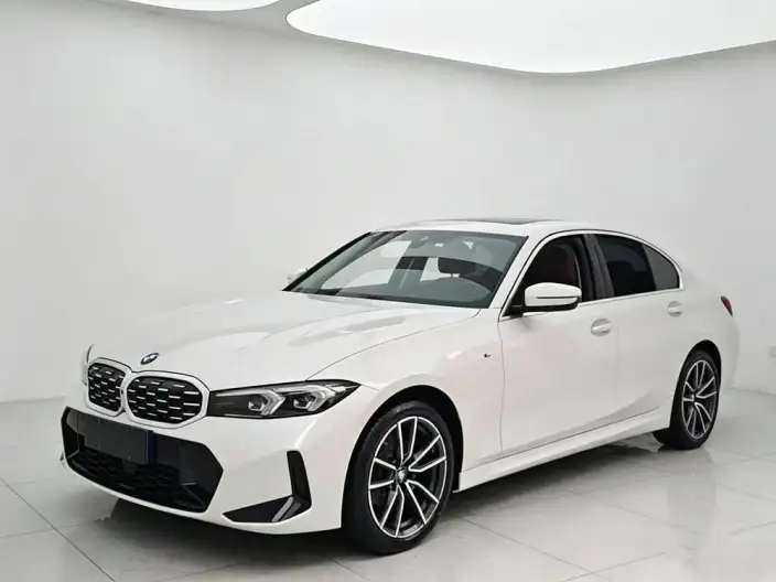 BMW 3 Series 2026 Model 325i M Sports Set – фото 1